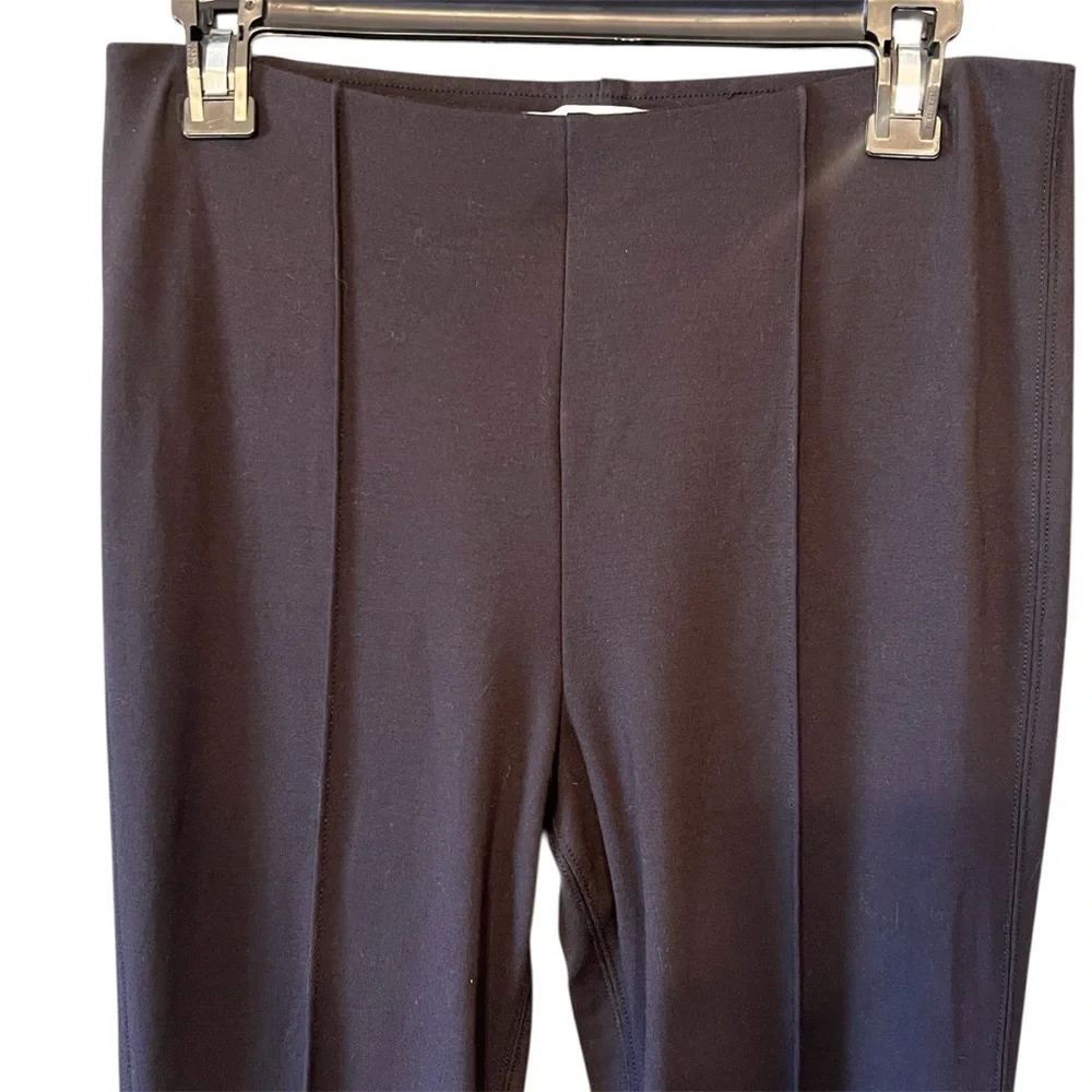 Elizabeth and James Black Front Seam, Stretch, Flare Dress Pants, Size Medium - Picture 4 of 8